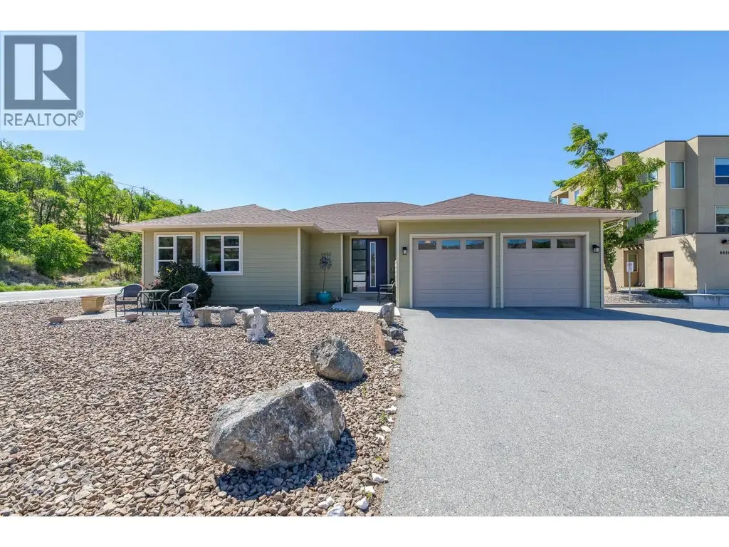 6602 Oxbow Crescent, Oliver